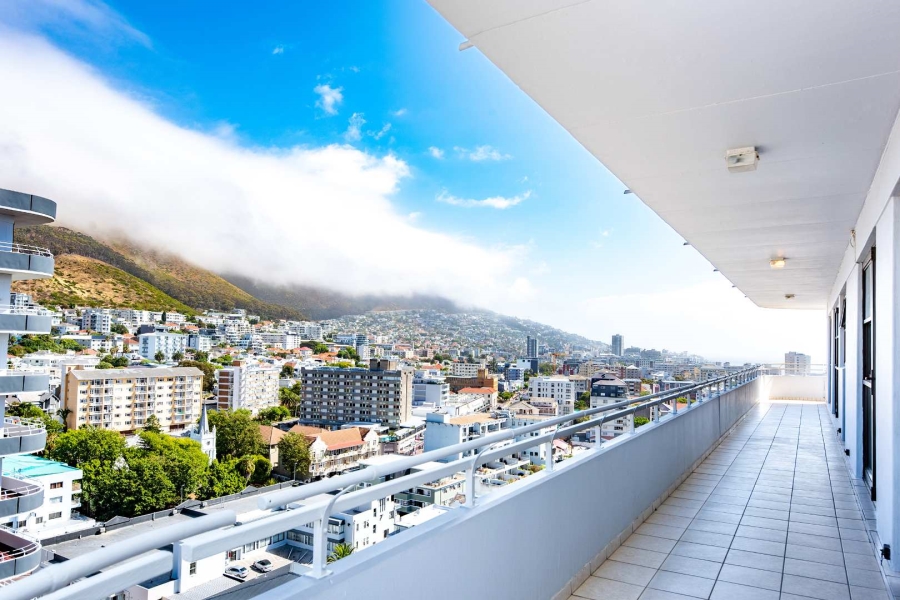 To Let 2 Bedroom Property for Rent in Three Anchor Bay Western Cape